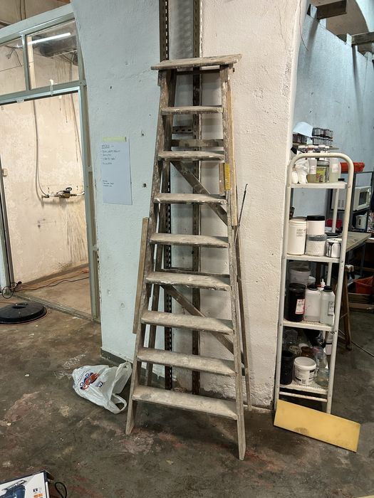 Escadote antigo funciona