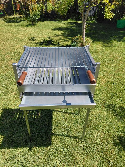 Grelhador Chapa Zincada 60x40 com pernas