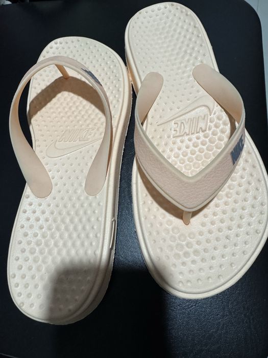 Оригінальний Nike шльопанці