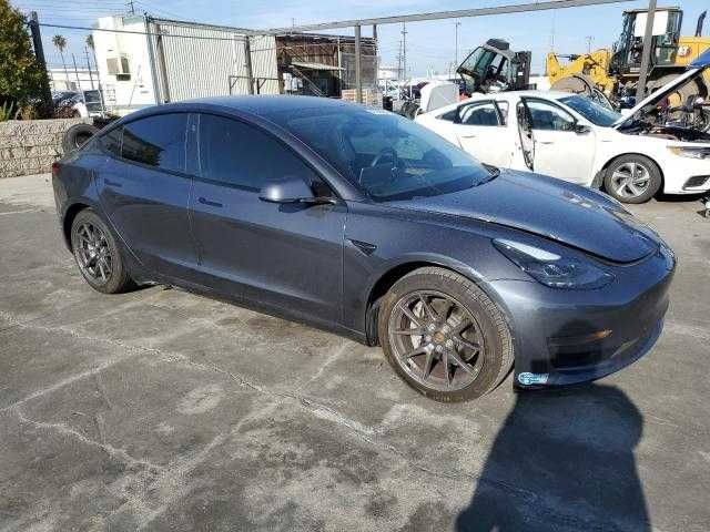 Електромобіль Tesla Model 3 Long Range 2022 року з США