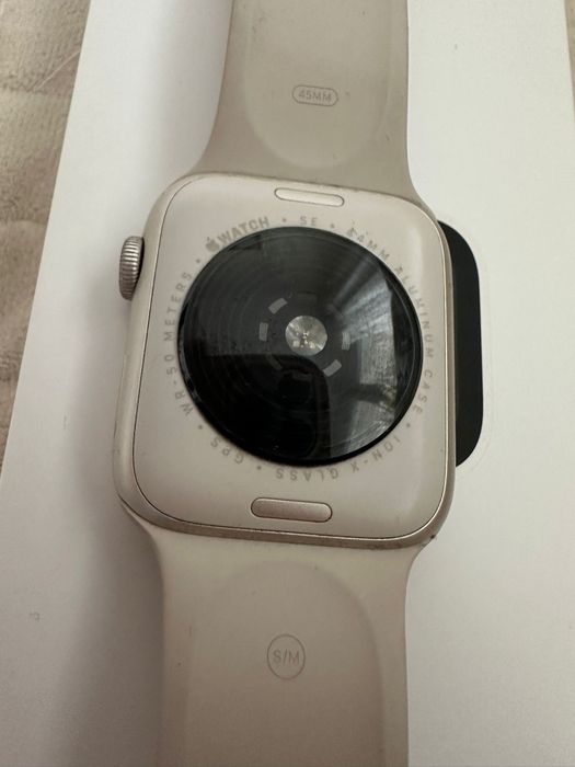 Apple Watch SE 2 generacji 44mm