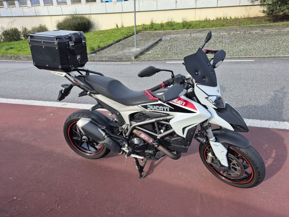 Ducati hyperstrada 821