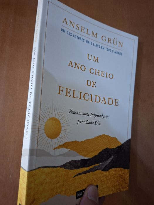 Um Ano Cheio de Felicidade