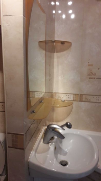 Jaroty  2 pokoje z miejscem garażowym pod wiatą