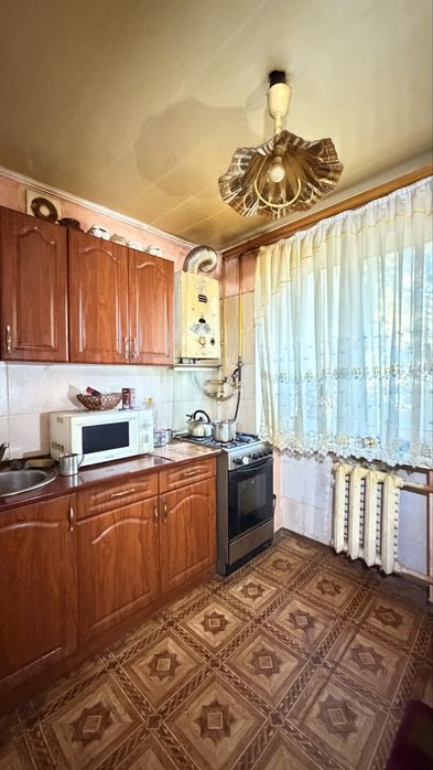 ПРОДАЖ 2-кімнатної квартири вул. Покровська