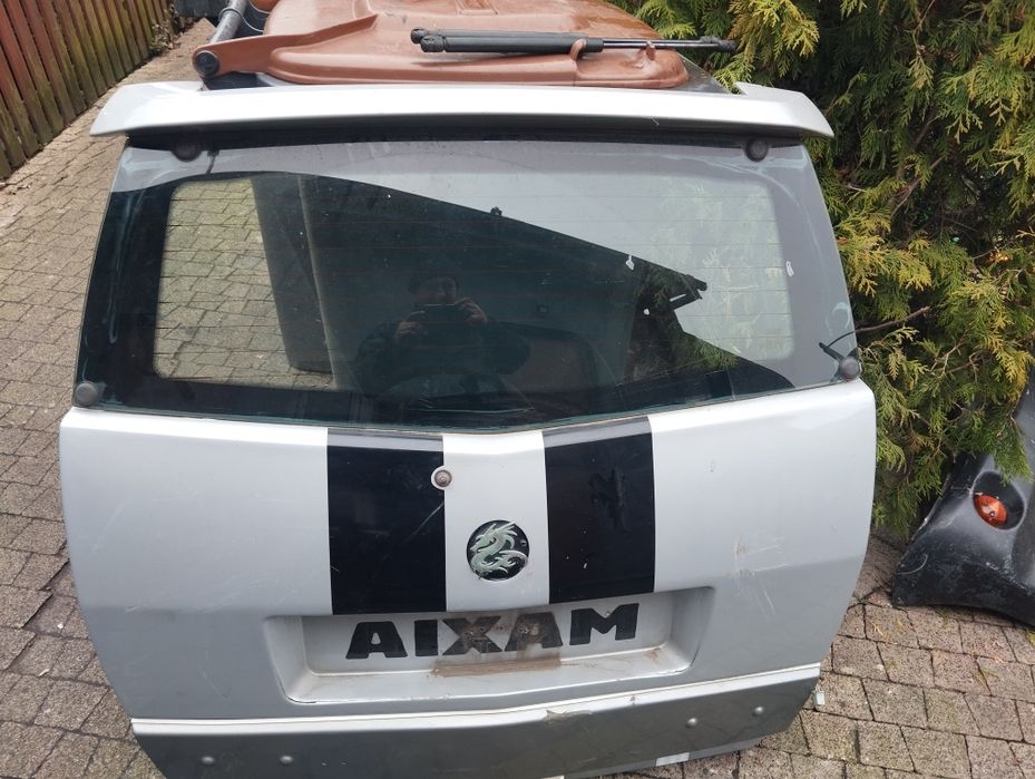 Klapą bagażnika  Aixam 721..741
