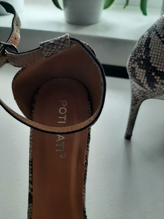 Szpilki nowe rozmiar 41