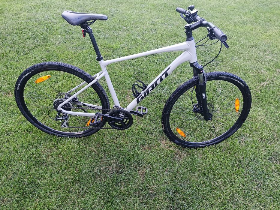 Giant Roam 3 prawie nowy rama L 2022rok