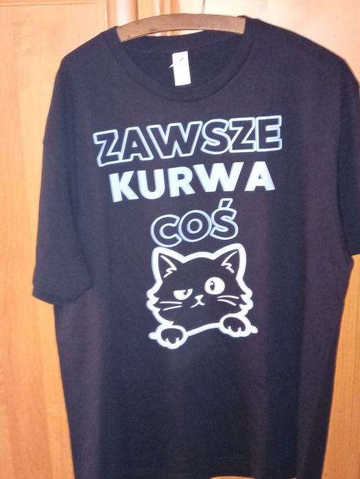 Nowa Koszulka mocny nadruk.