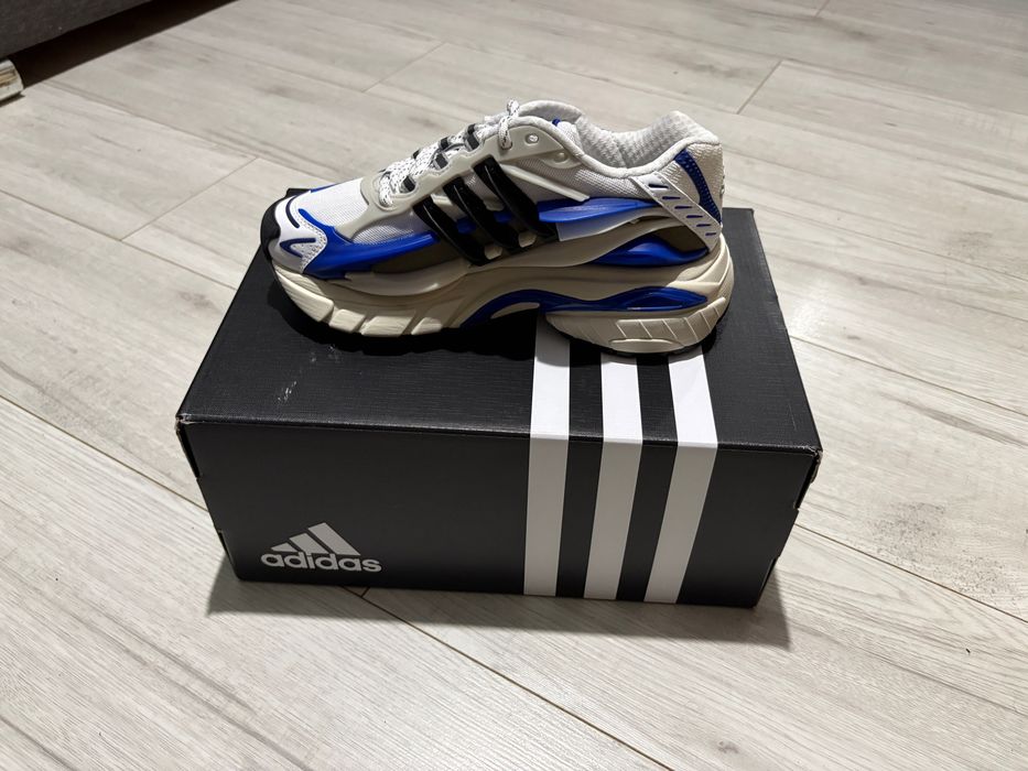 Adidas jellyfish x pharrell Williams royal blue