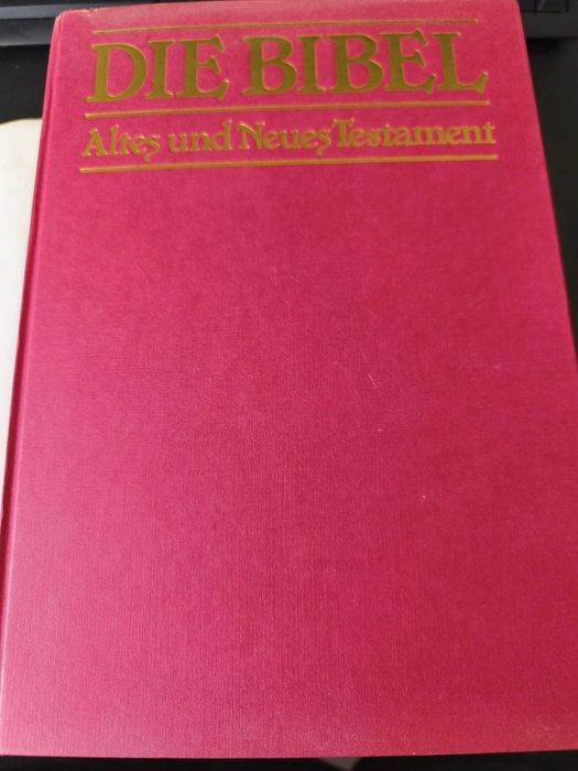 Livro A Bíblia - O velho velho e novo testamento - ler anúncio