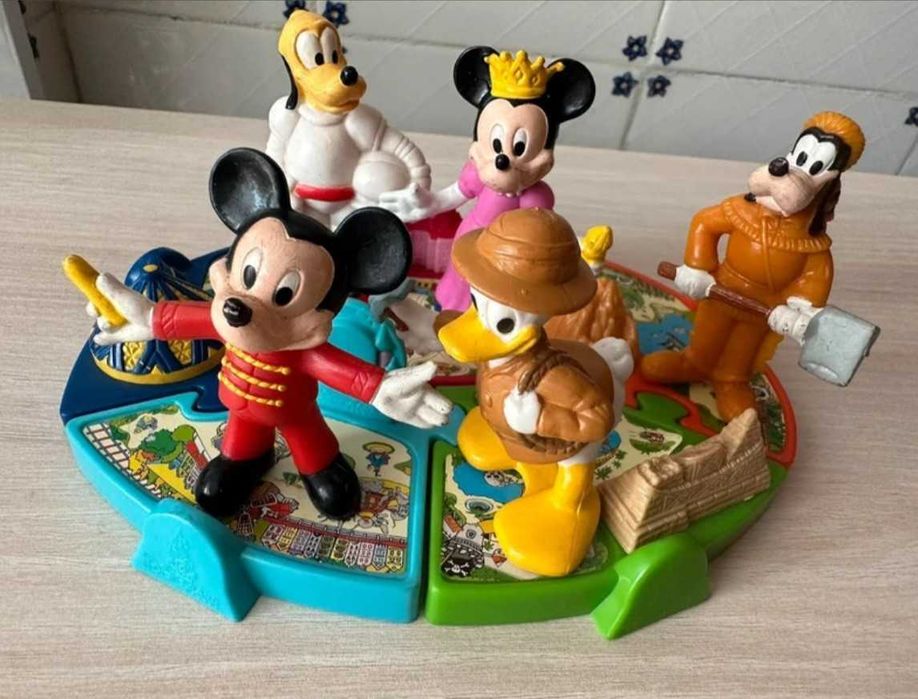 Copos disneyland paris mcdonalds happy meal mickey minnie tico e teco pequena sereia mulan tarzan
