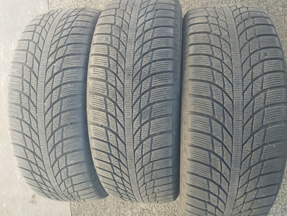 Kumho WinterCraft Ice Wi51 215/55 R17