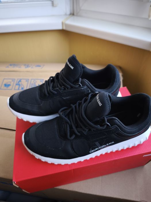 Якісні жіночі кросівки!!!