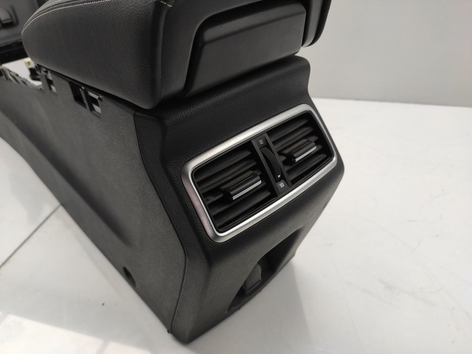 Apoio de braço RENAULT Megane IV (B9A/M_)