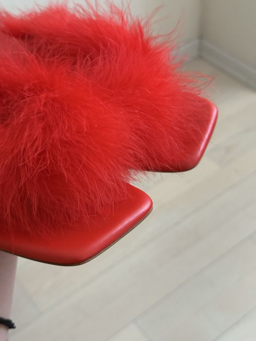 Червноні мюлі Sleeper