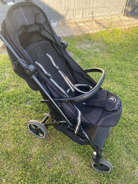 Cybex eezy s plus 2