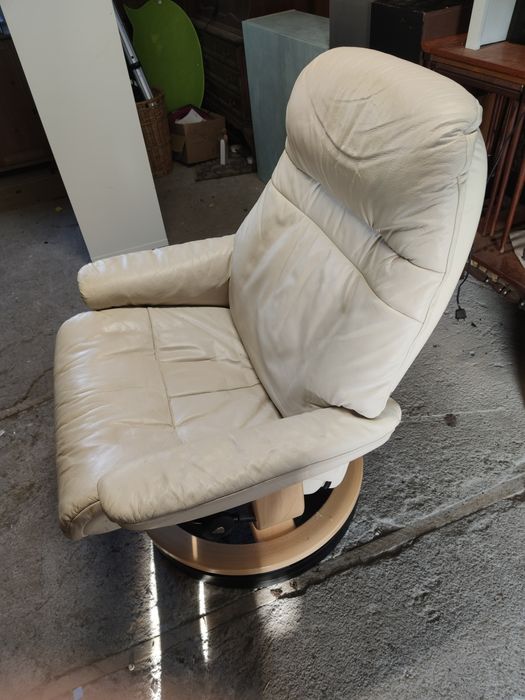 Stressless Ekornes fotel relax biuro skórzany wypoczynkowy rozkładany