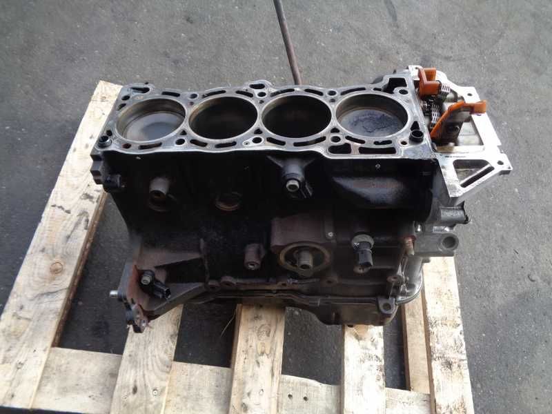 Silnik dół Nissan Primera P12 1.8 16V QG18 blok wał głowica pokrywa osprzęt