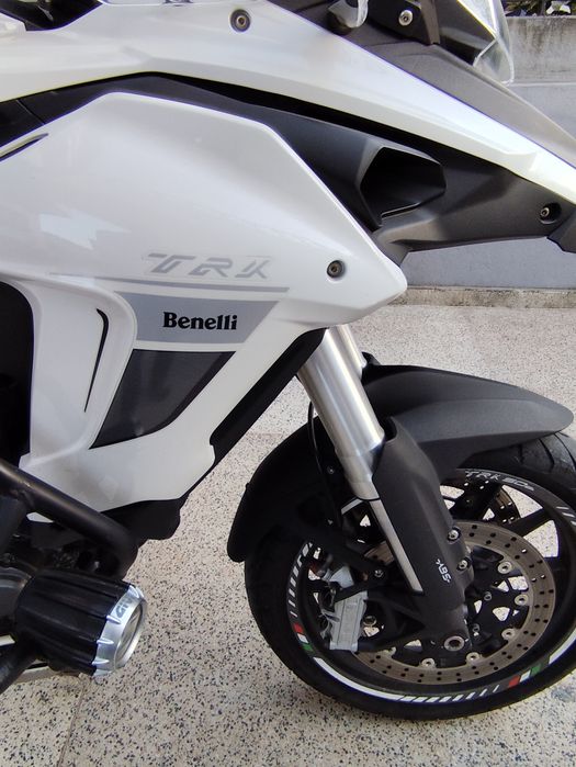 Mota  Benelli como nova