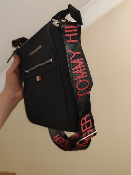 Torebka listonoszka męska granatowa czarna torba TH Tommy Hilfiger