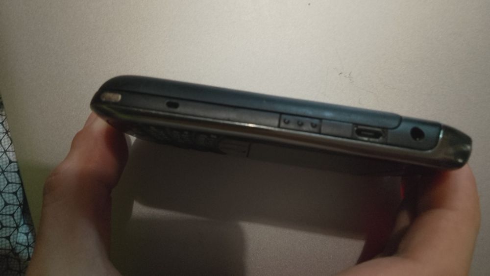 Ретро телефон BlackBerry Bold 9700