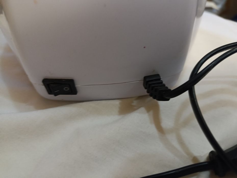 Лампа для ногтей