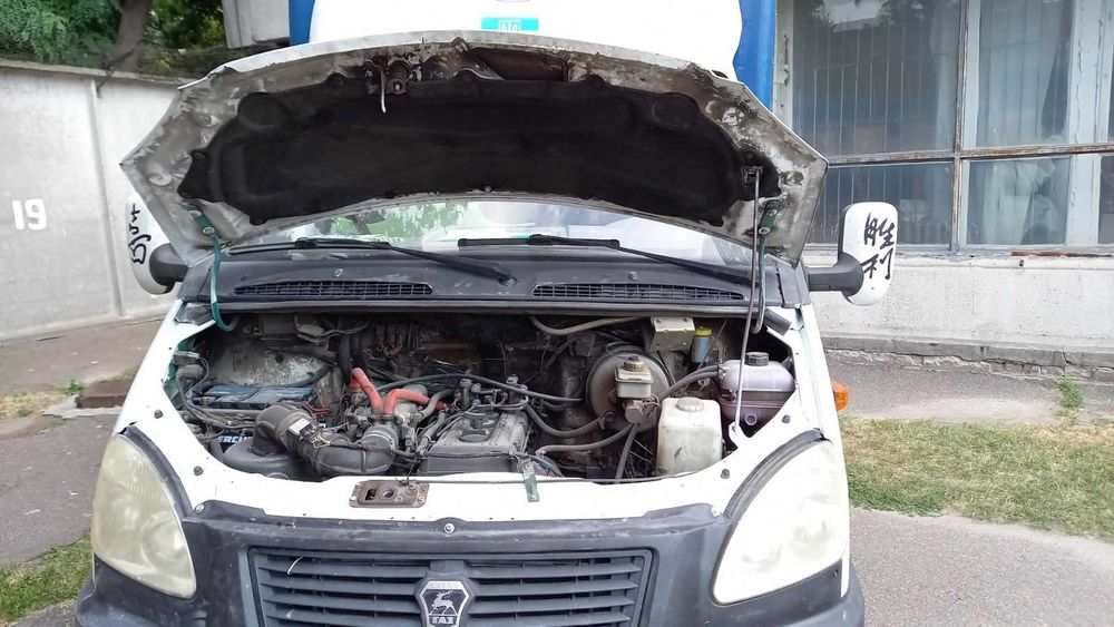 ГАЗель ГАЗ 330202 бортовая, с тентом