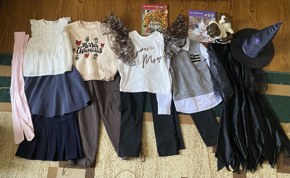 Речі на дівчинку 9-10 років