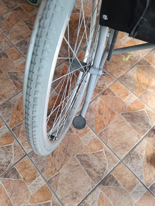 Инвалидная коляска