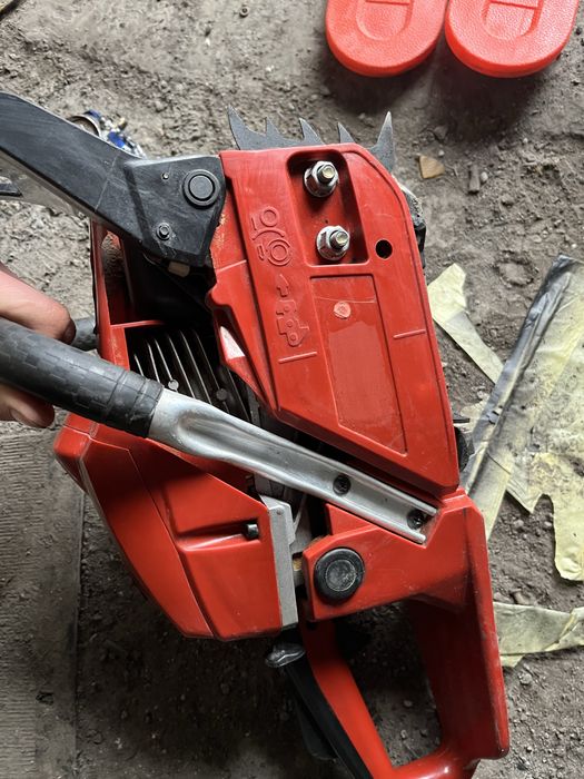 Продам полностью исправную бензапилу