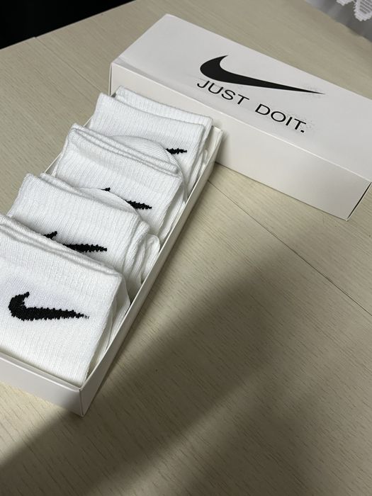 Repliki skarpet nike długie i średnie długości