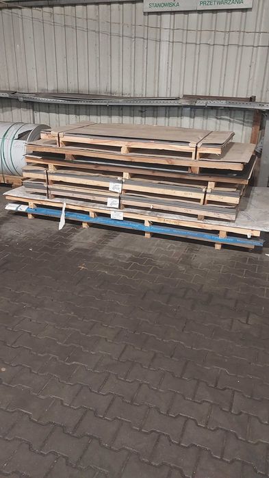 Blacha nierdzewna, magnetyczna 1,0x1250x2500 gat. 1.4016/H17, BYTOM
