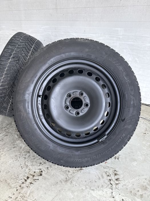 Felgi Ford mondeo 5x108 16 cali  oryginalne z czujnikami TPMS +2 opony Fulda 215/60-16