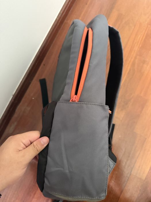 Mochila Hp Laranja e preta para portátil