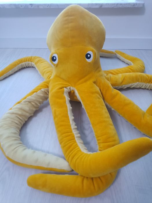 Ikea BLAVINGAD pluszak, żółta ośmiornica, 50 cm, maskotka