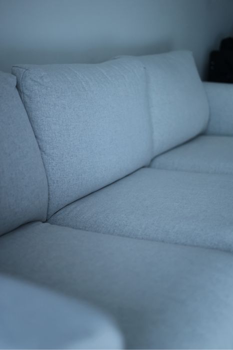 Sofa 3-osobowa praktycznie nowa, kupiona trzy miesiące temu