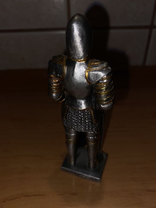 Figurka rycerza w zbroi Veronese