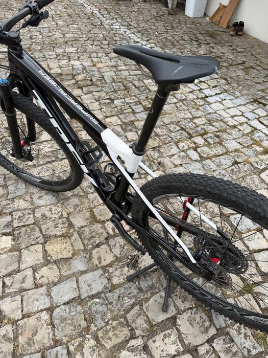 Bicicleta Trek supercaliber usada