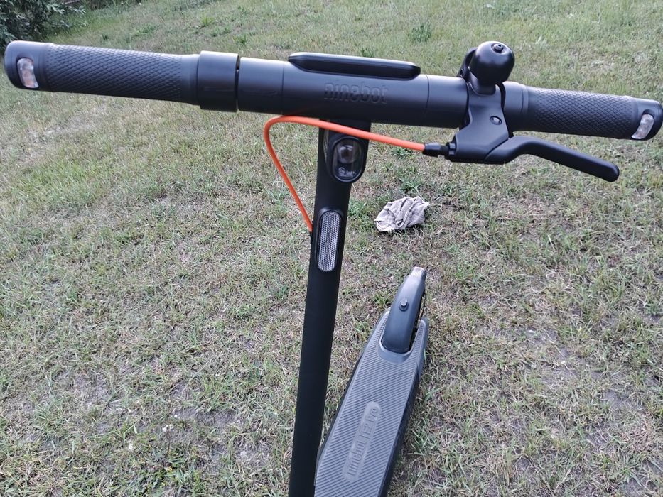 Електросамокат Ninebot KickScooter E2 Pro
