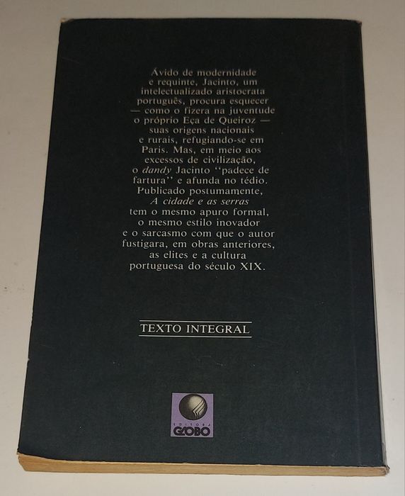 Livro "A Cidade e as Serras"