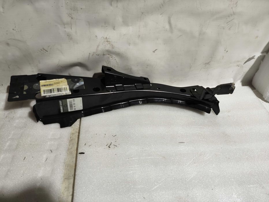 Renault Megane III 3 08- wzmocnienie poszycie fartucha prawe fartuch