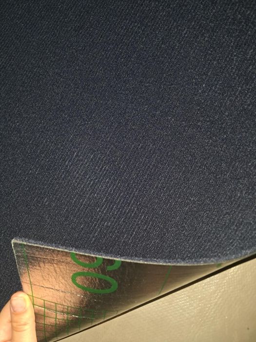 Самоклеючий ковралін синього кольору