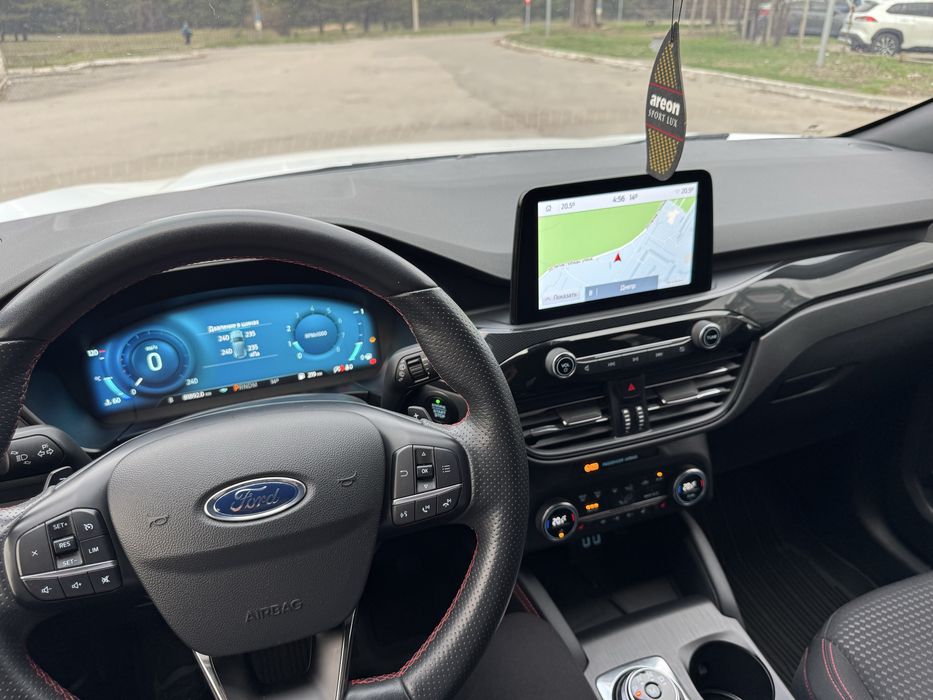 Ford Kuga 3  ST-line куплен в 2022 году