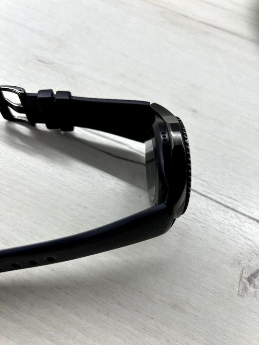 Смарт часы Samsung Gear S3 Frontier