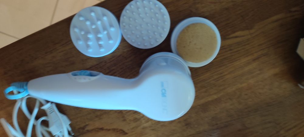 Clatronic urządzenie do masażu