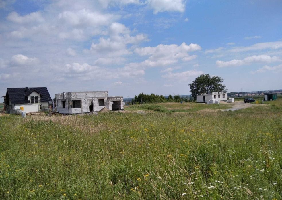 Działka budowlana z warunkami zabudowy 219 tysięcy - 1086m2