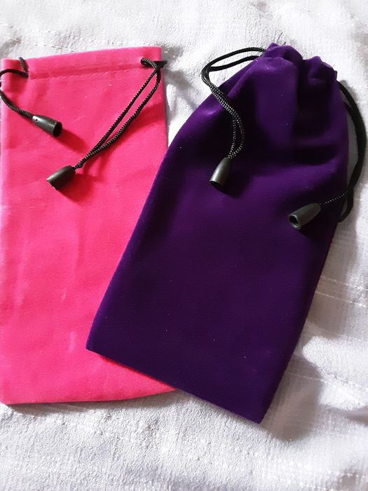 Чохол  для окулярів на затяжці.