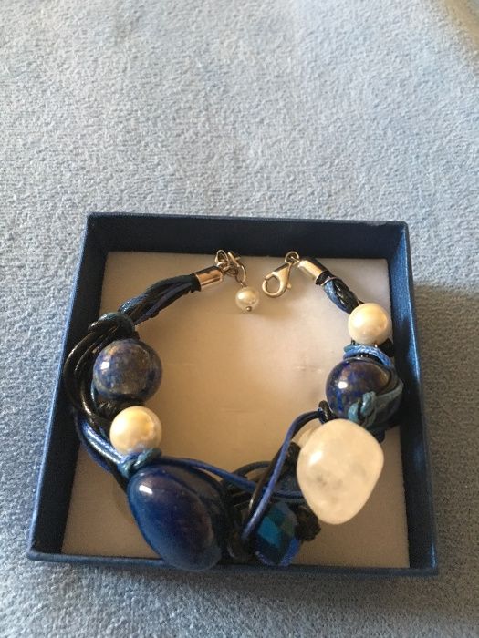 Bransoletka z kamieniami