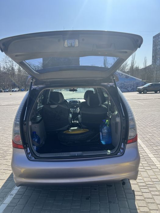 Продам Mitsubishi Grandis 2005